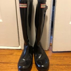 Black Hunter boots